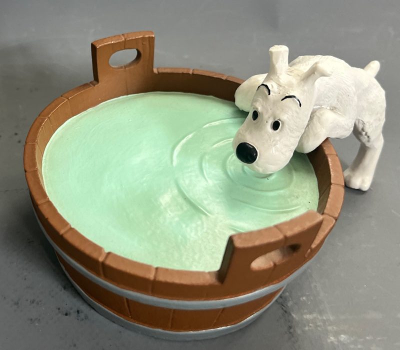 Hergé - Tintin - Figurine Milou buvant au baquet- Pixi/Regout - 1992