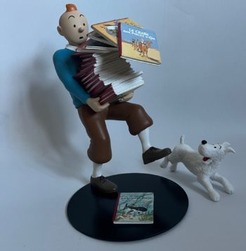 Hergé - Figurine Tintin tenant les albums - Version 1 - Leblon Delienne - 2011