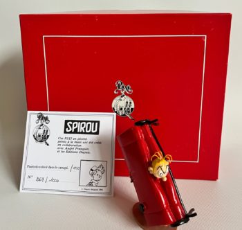 Franquin - Figurine Fantasio coincé dans le canapé - Pixi - 2003