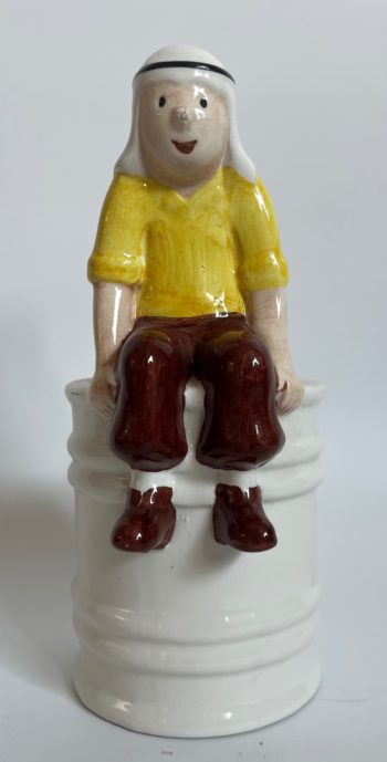 Hergé - Figurine Tintin sur le baril - La Chaise Longue - 1985